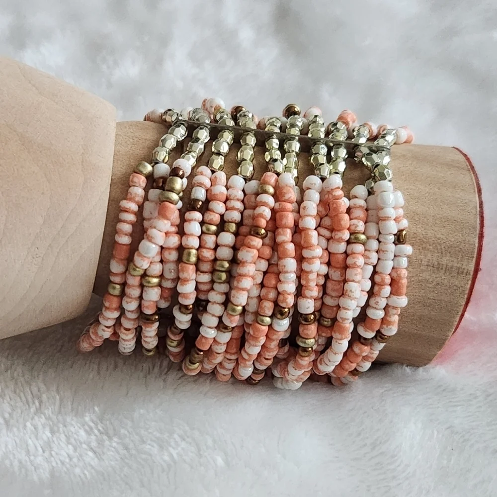 💗Women’s Multicolor Beaded Bracelet – Connected Multi-Band Style – Preowned